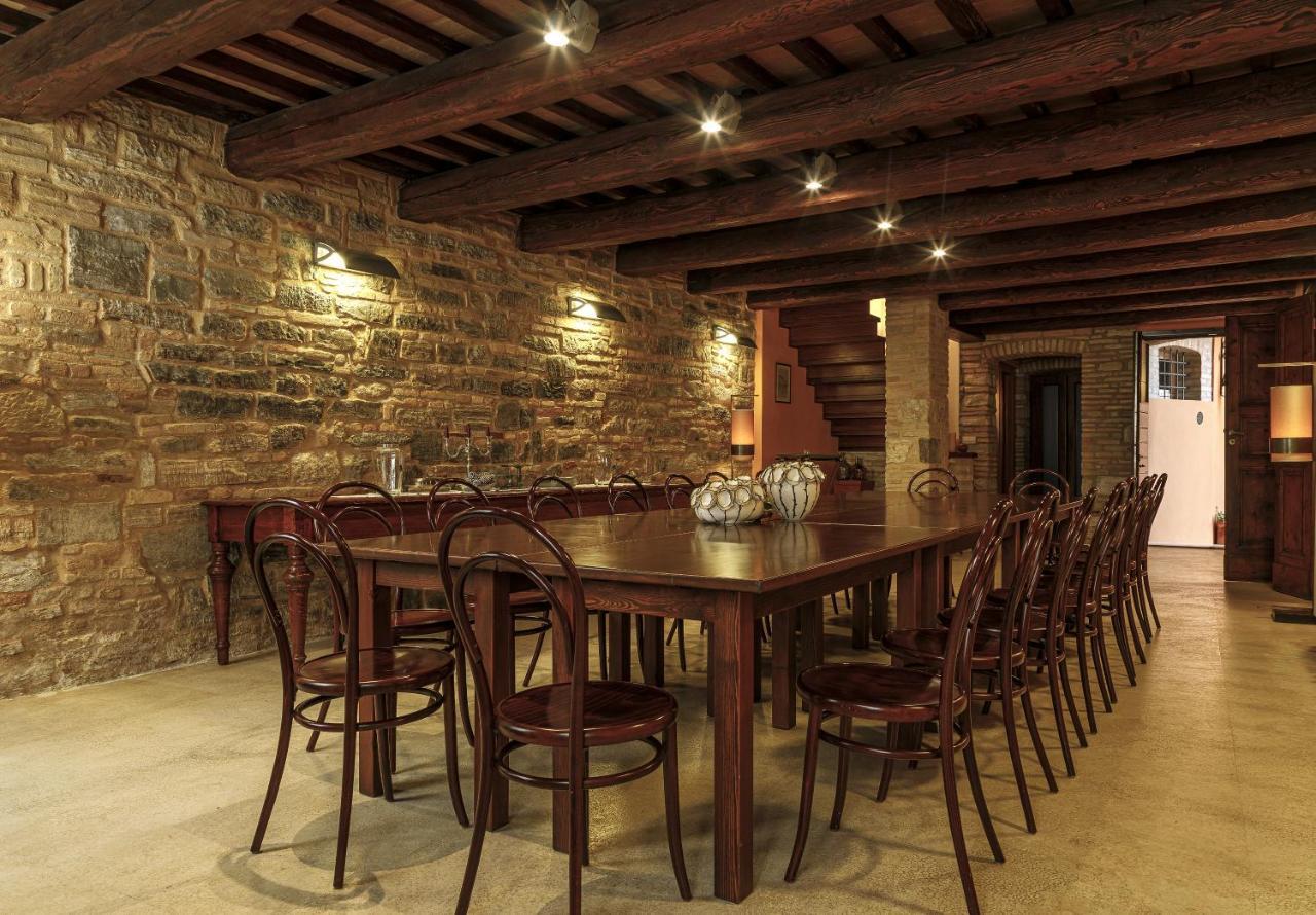 Il Cortile Segreto * San Severino Marche